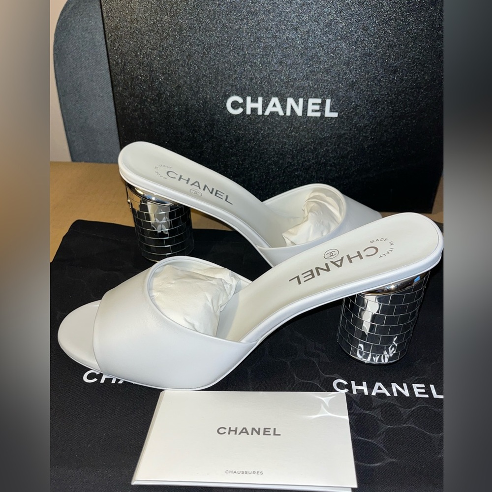 Chanel Mules G45358 White size 41
